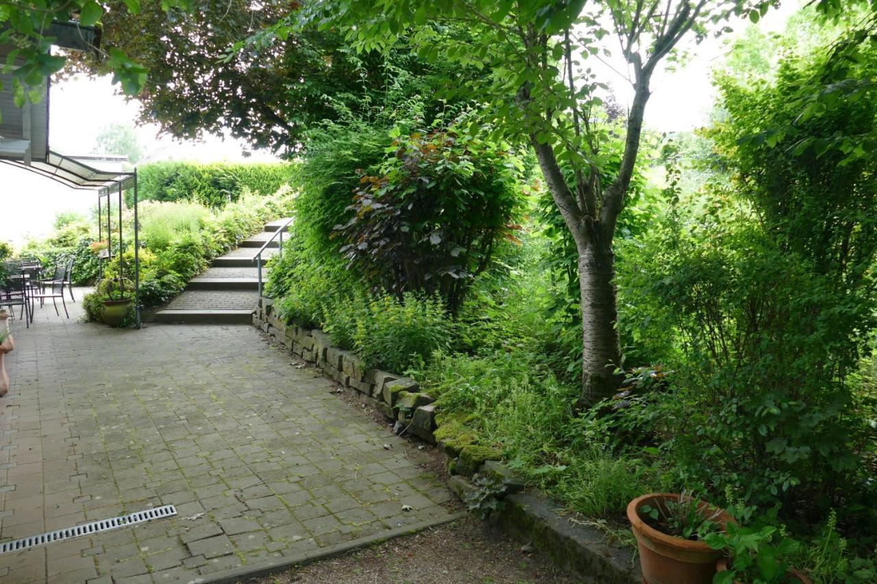 Land Und Leute Fritzlar Exterior foto